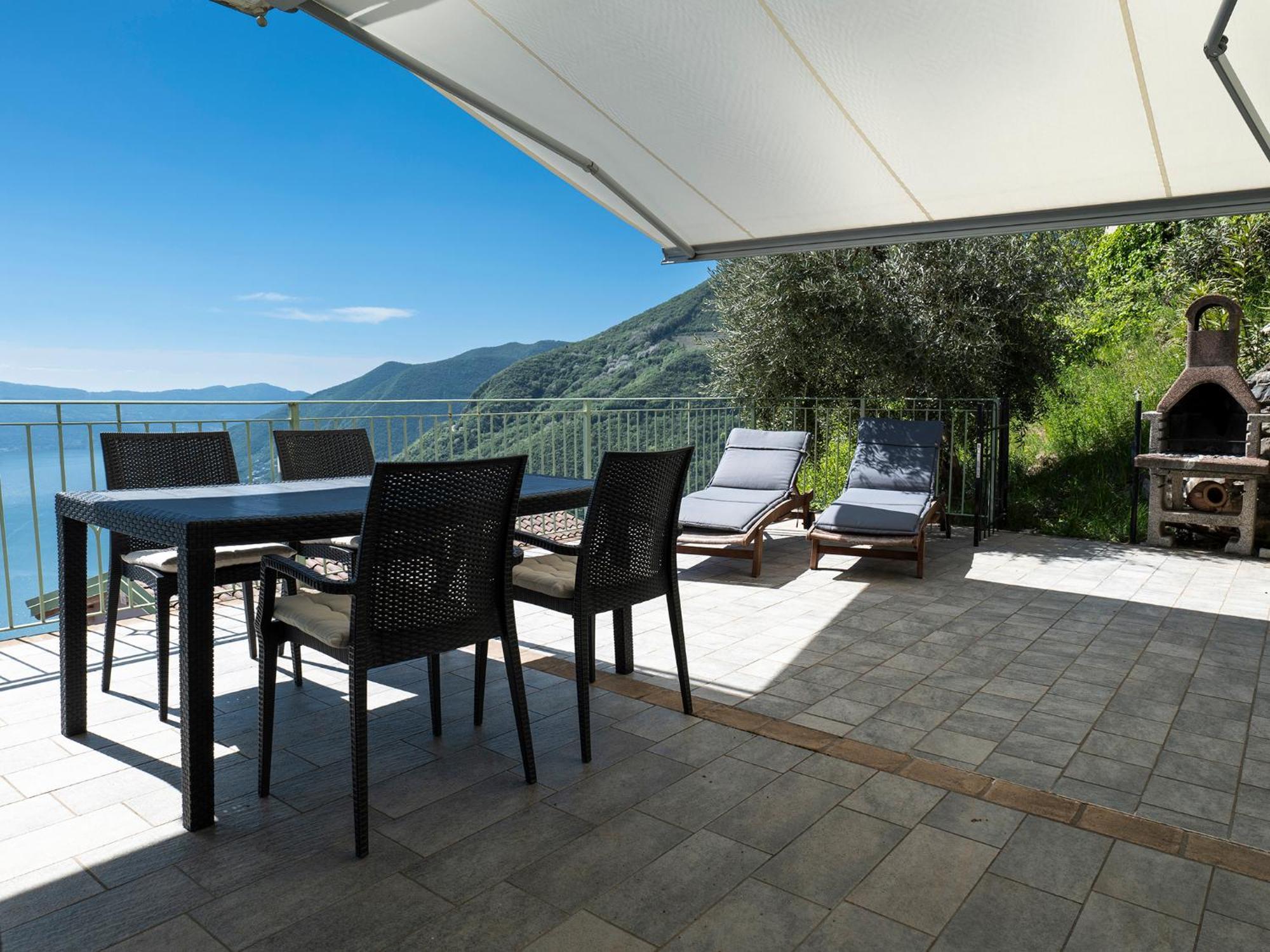 Mantegna - Garden With Lake View And Swimming Pool Parzanica المظهر الخارجي الصورة